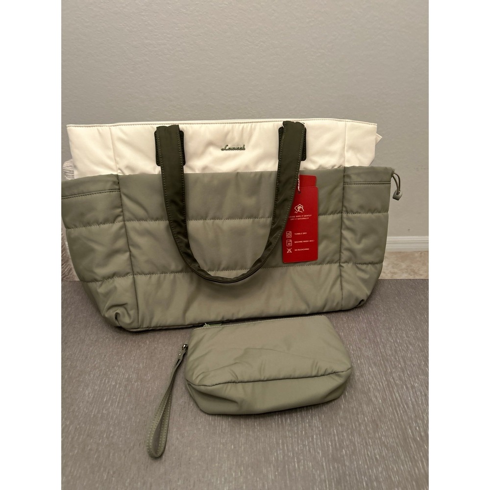 LOVEVOOK in a sage green and beige lightweight quilted puffer tote bag NWT - Picture 2 of 4